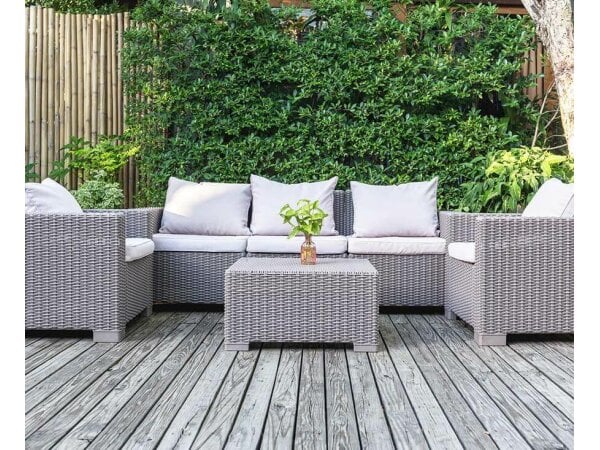 Outdoor Seating