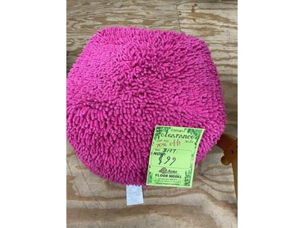 A1000564 Ashley Pouf Clearance