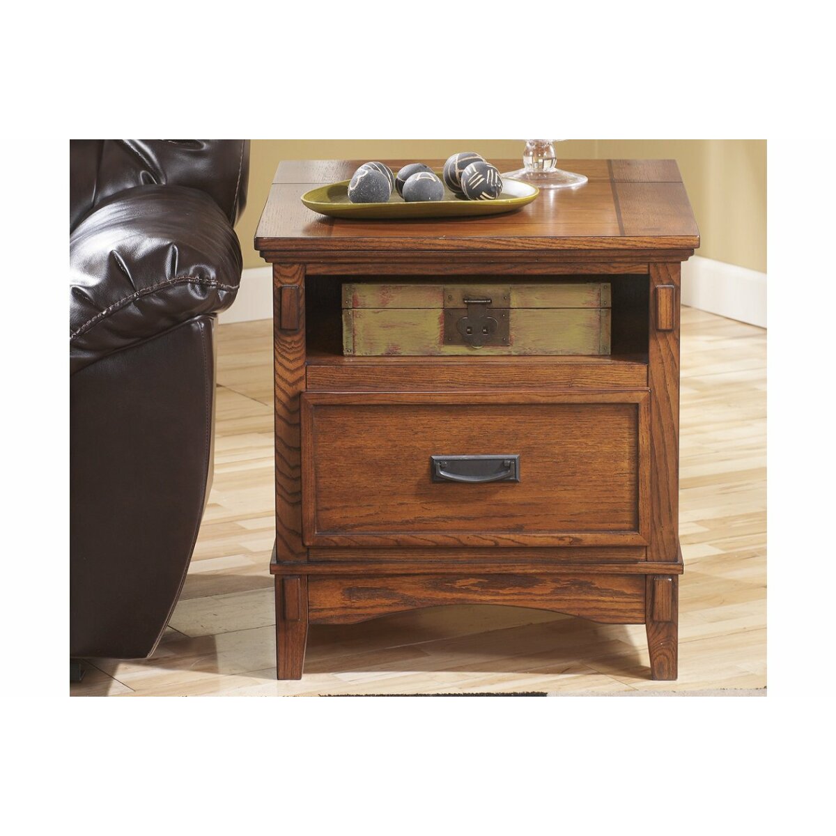 Cross Island Island End Table with Power Outlets End tables 2
