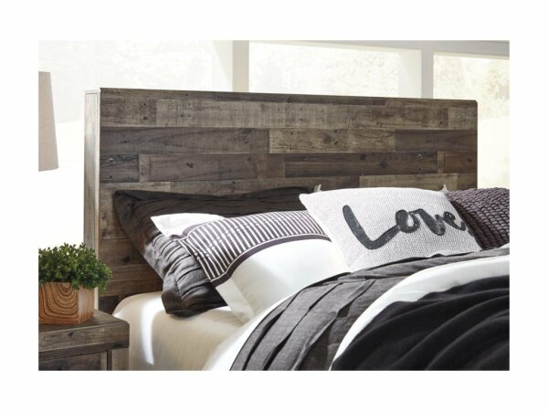 Derekson King Panel Bed - Image 3