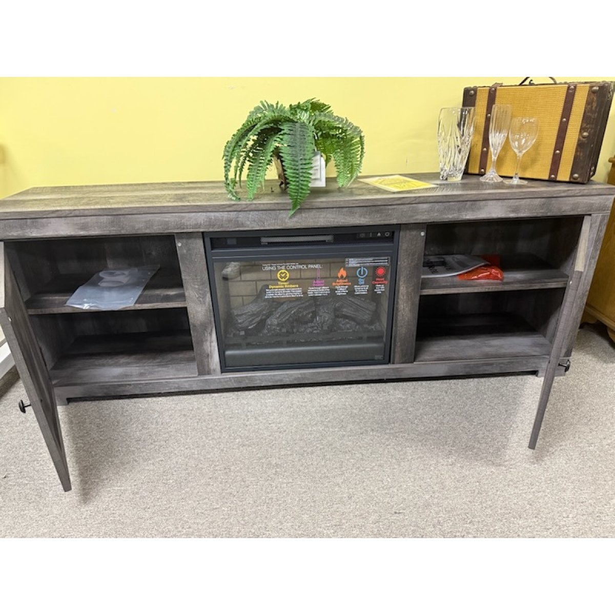 Ashley Wynnlow TV Stand w/ Fireplace Option – tiptopfurniture.com