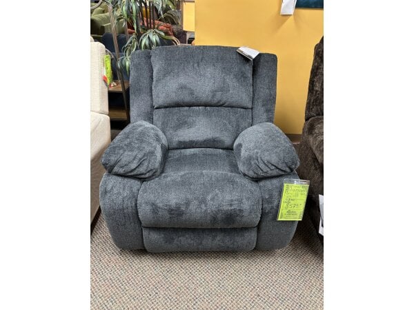 Ashley Draycoll Recliner Recliners