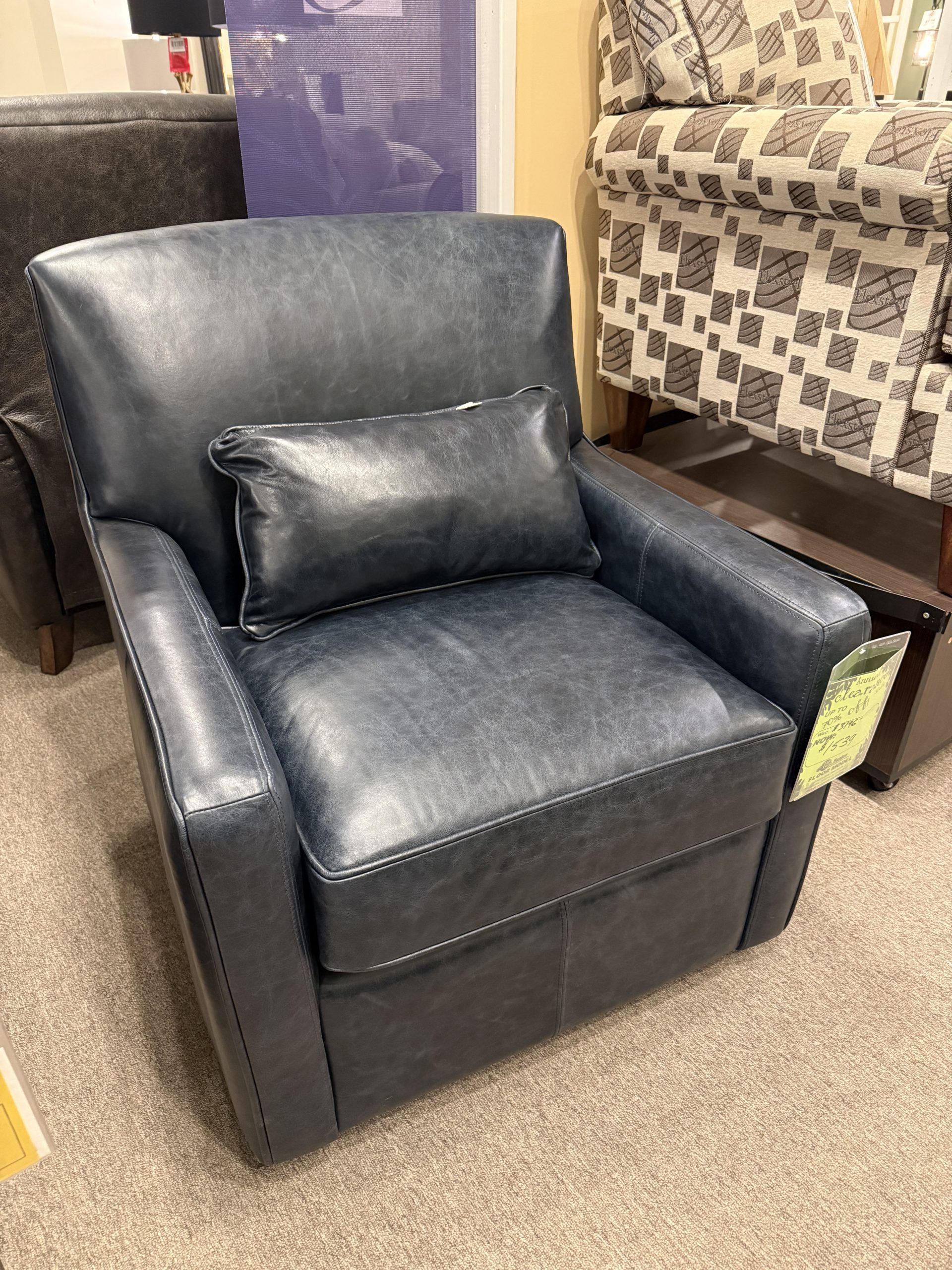 Decor- Rest Chair