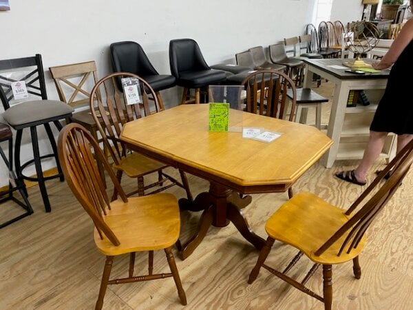 Sunset Trading dining set Dining Room
