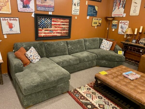 Flexsteel Collins Sectional Living Room