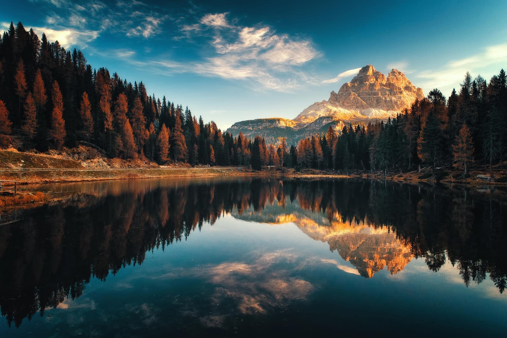 Mountain Reflection Glass Picture