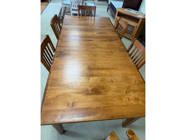 Archbold Driftwood Maple Washed Table and Chairs Dining Room