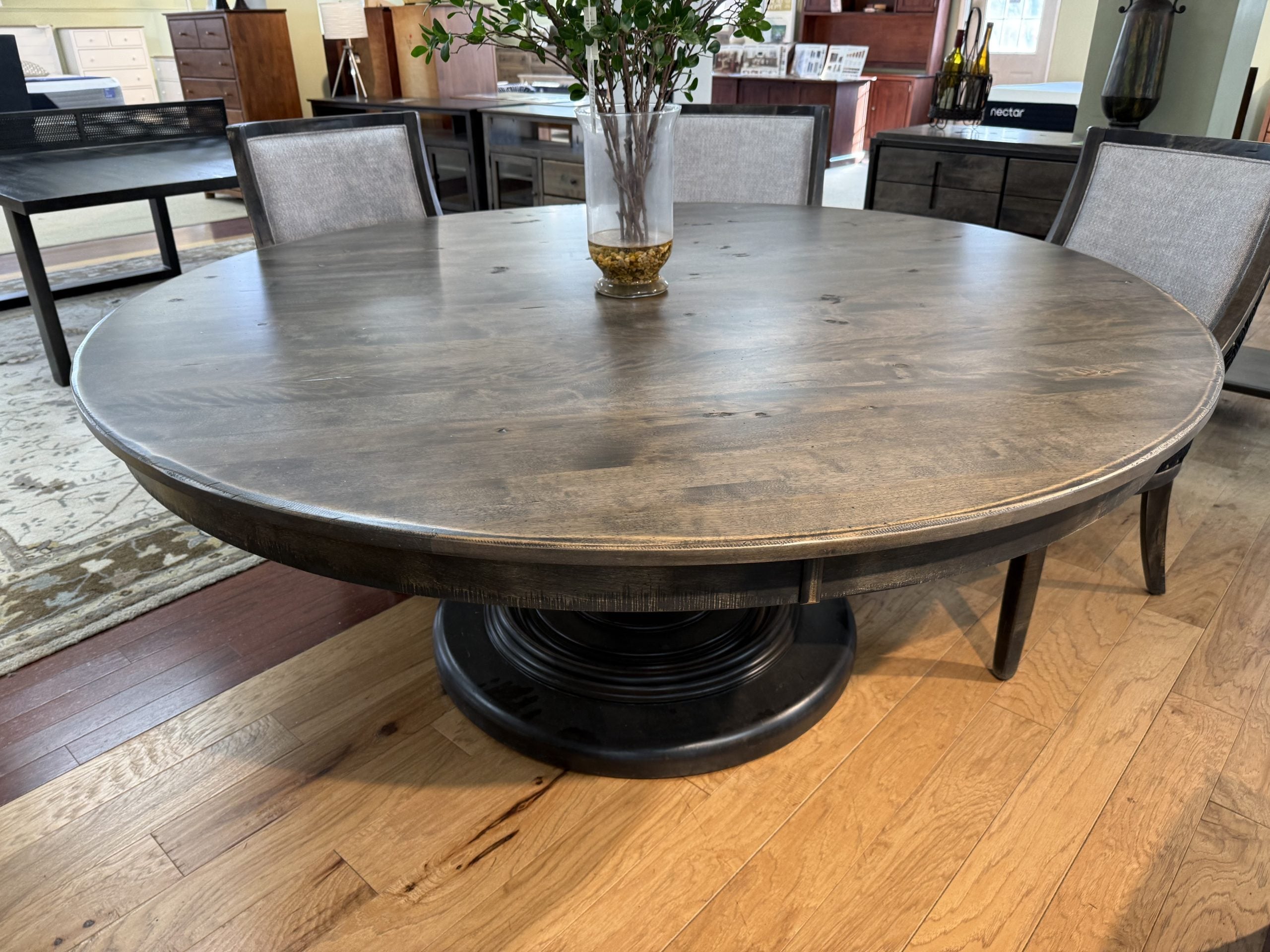 Canadel Champlain Round Dining Table